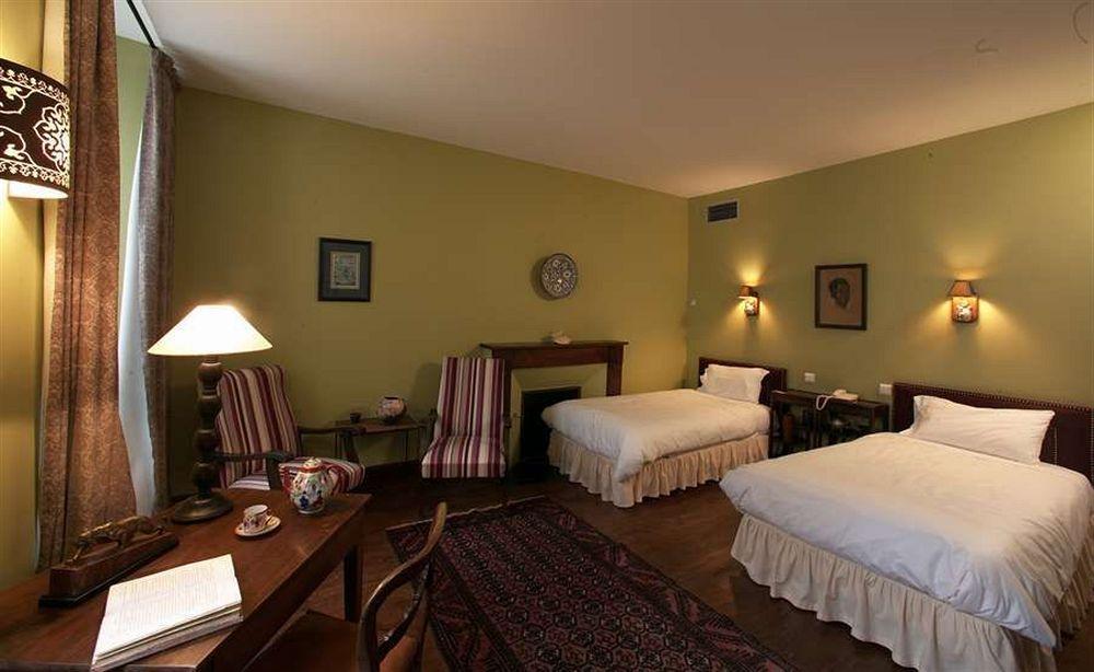 Logis Hotel Le Boudoir Belves Bagian luar foto