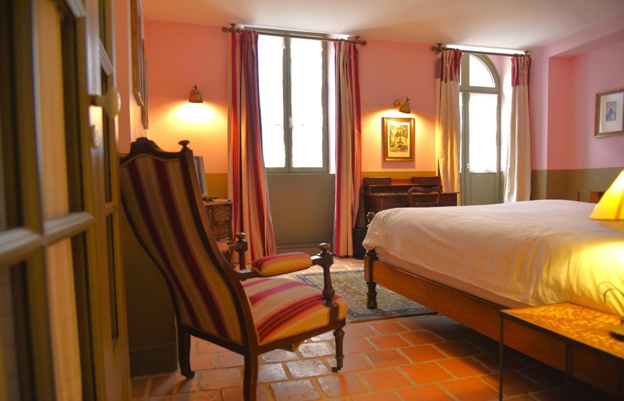 Logis Hotel Le Boudoir Belves Bagian luar foto