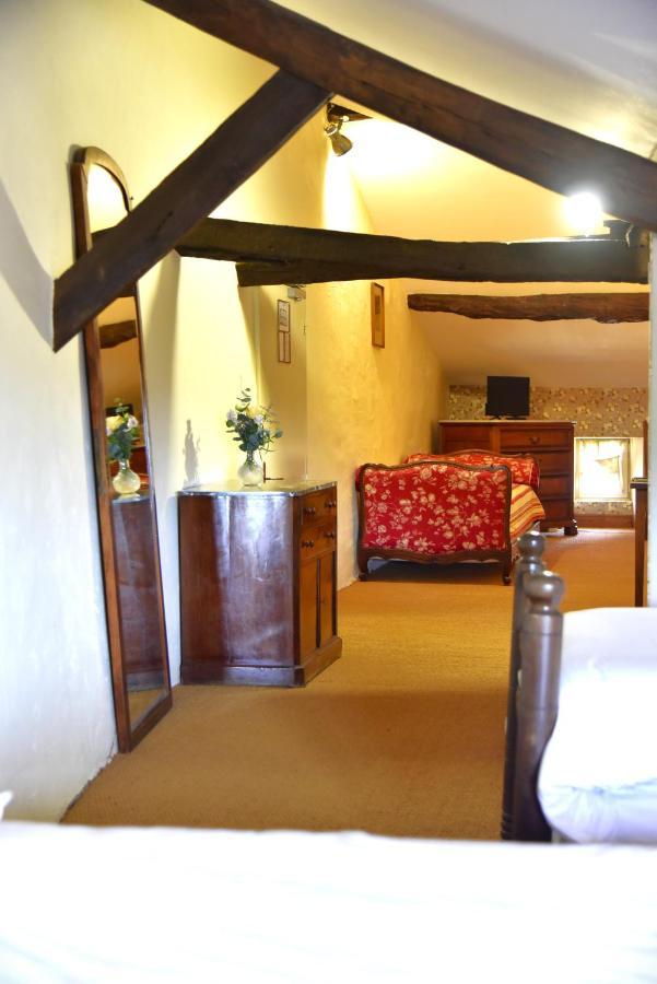 Logis Hotel Le Boudoir Belves Bagian luar foto