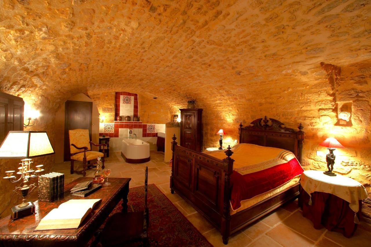 Logis Hotel Le Boudoir Belves Bagian luar foto