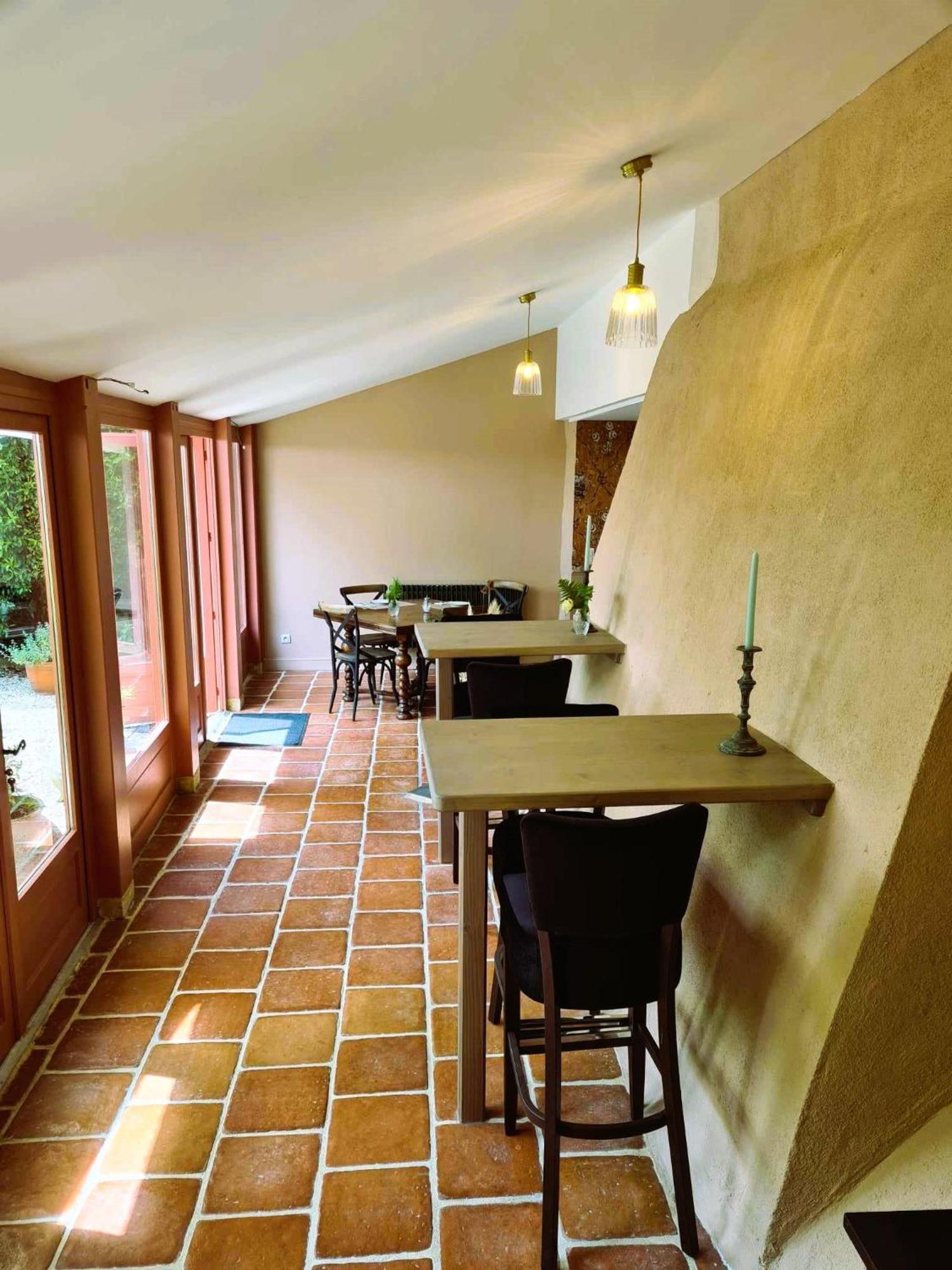 Logis Hotel Le Boudoir Belves Bagian luar foto