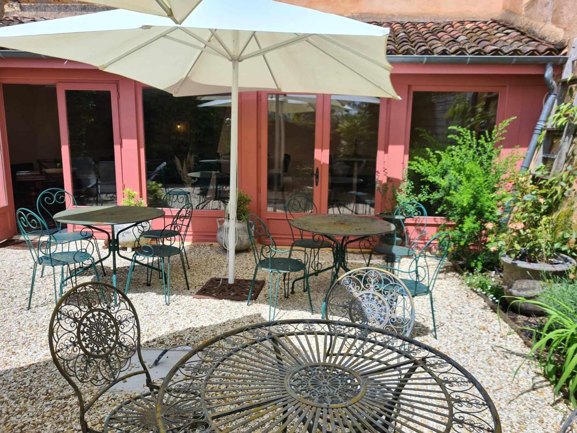 Logis Hotel Le Boudoir Belves Bagian luar foto