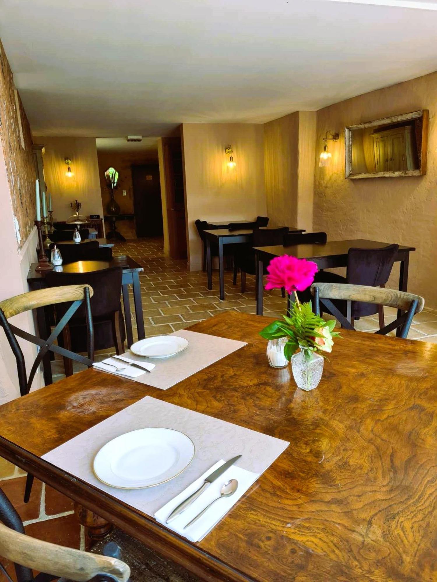 Logis Hotel Le Boudoir Belves Bagian luar foto